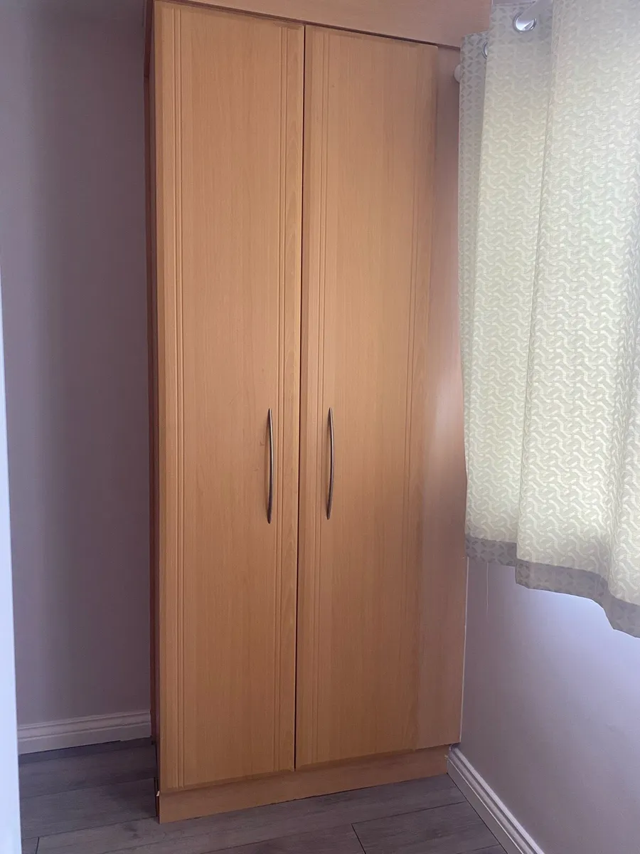Fitted wardrobe - Image 2