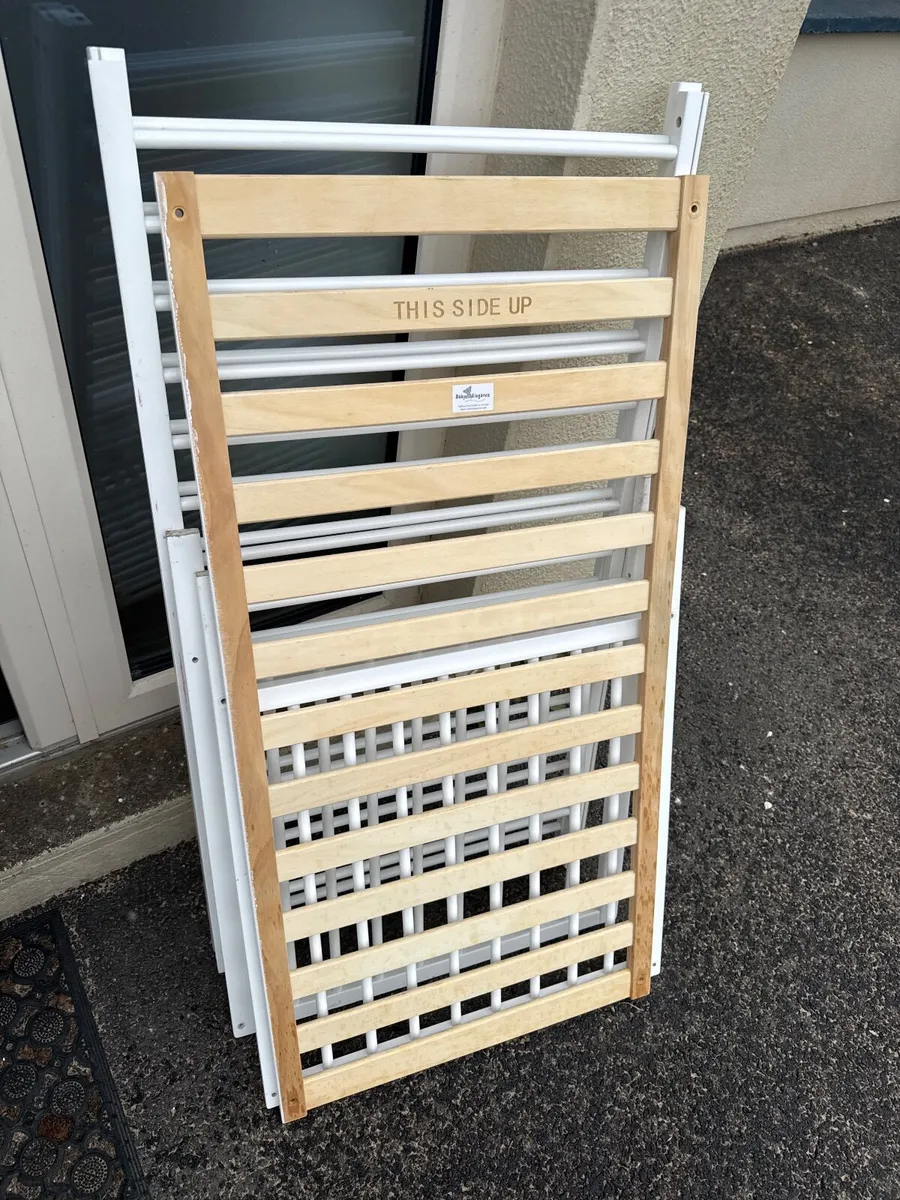 White baby elegance cot