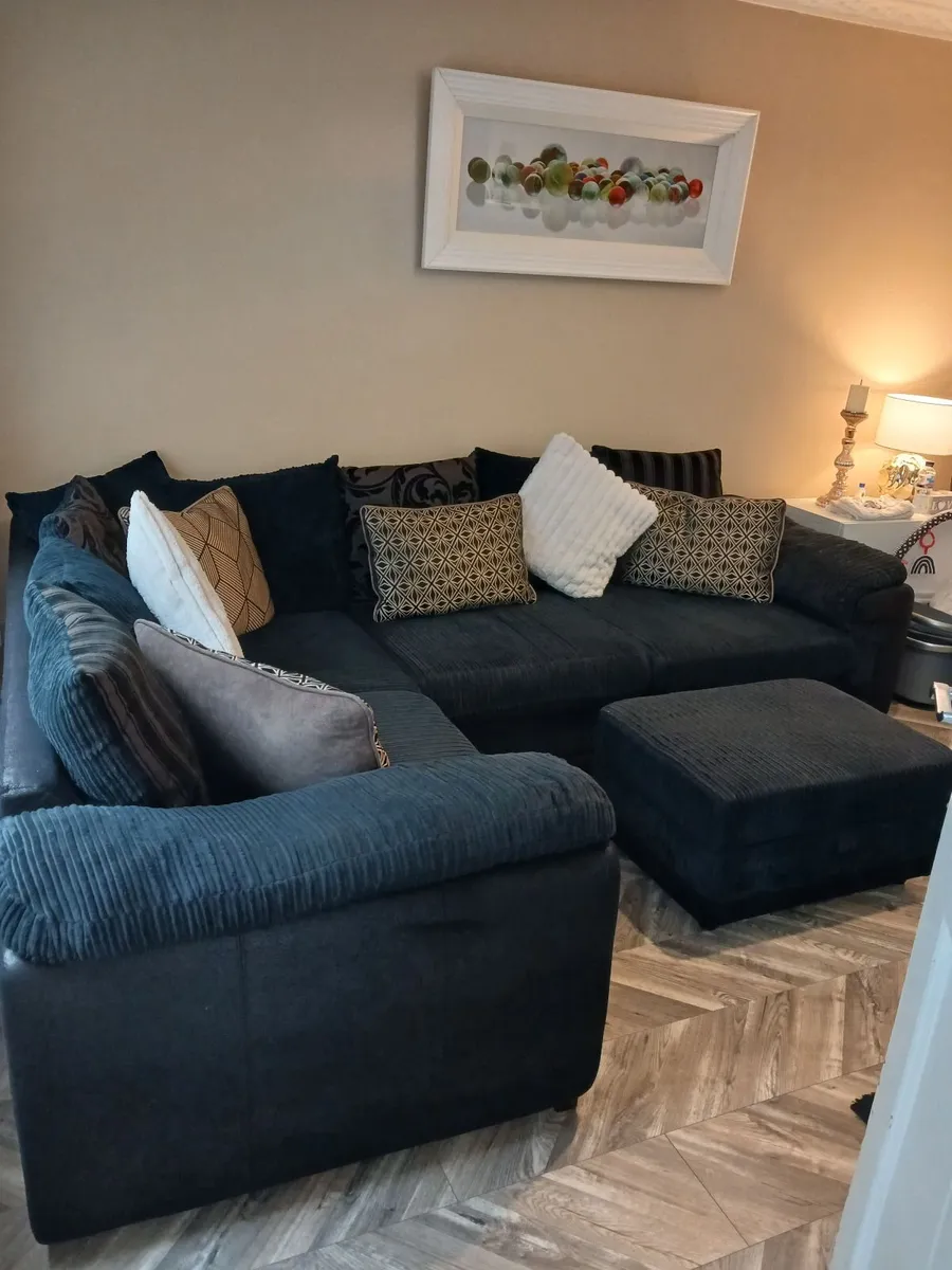 Corner sofa - Image 1