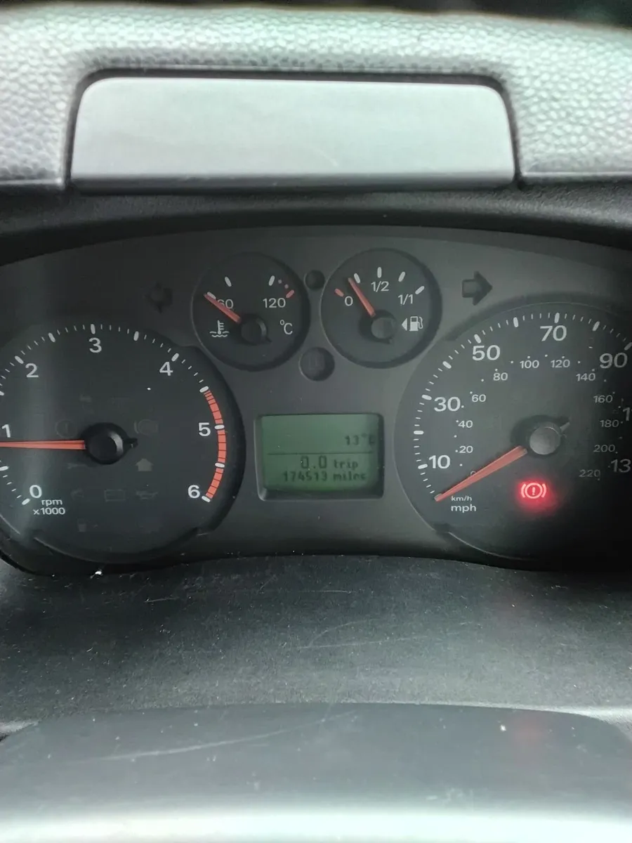 Ford Transit 2011 - Image 2