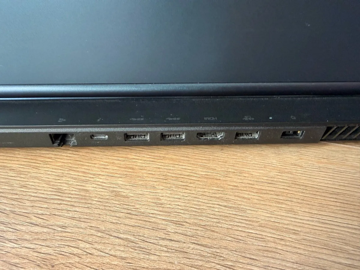 Laptop Lenovo legion 5 17.3 inch - Image 4