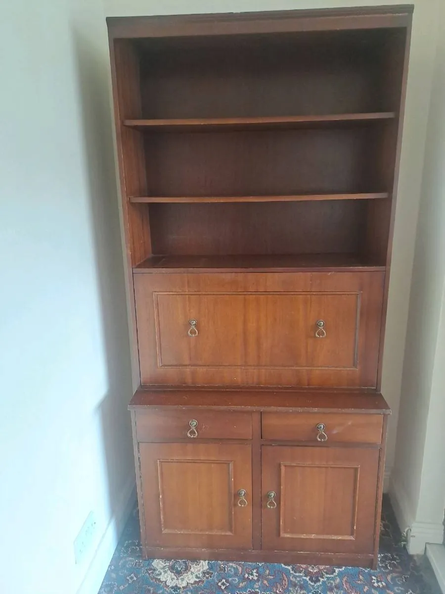 Dresser-top Cabinet