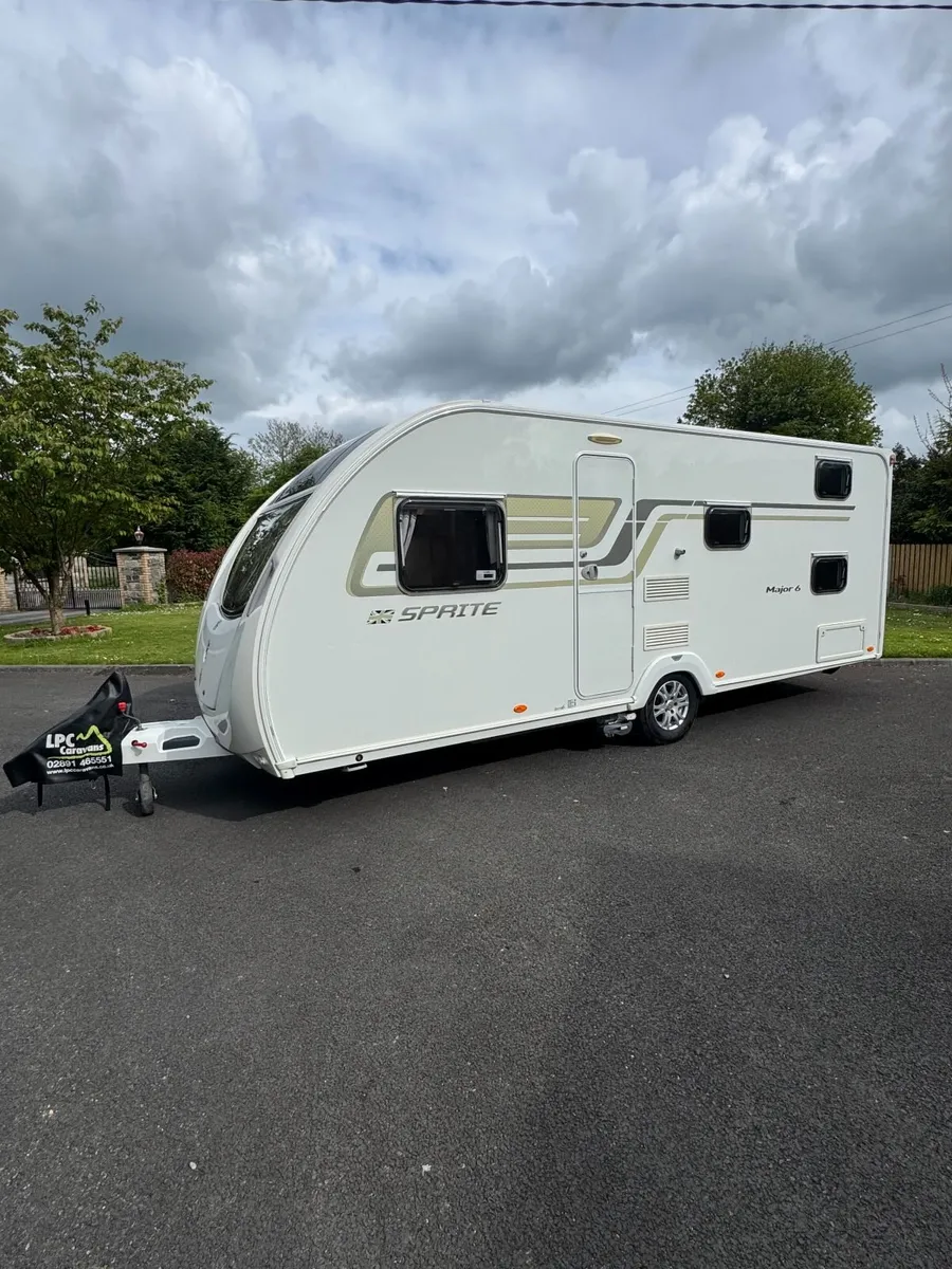 Swift 6 Berth Air Awning Motor Movers *Video*🏕️ - Image 1