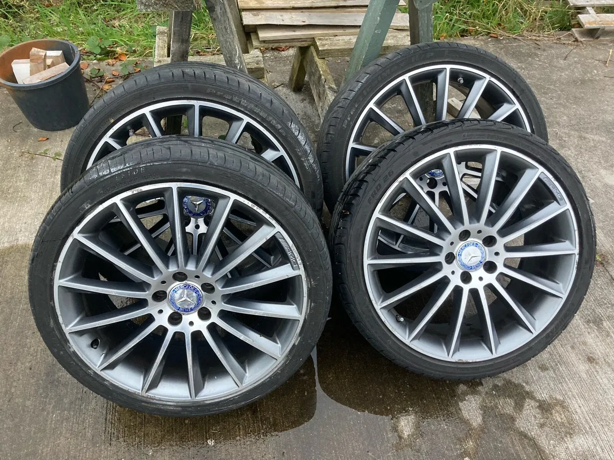 20inch Mercedes Benz alloys - Image 1