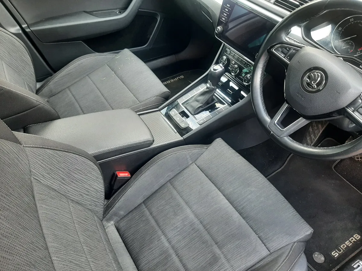 SKODA SUPERB 2.0 TDI DSH AUTOMATIC 2019 - Image 3