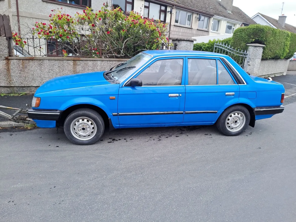 Mazda 323 lx Saloon - Image 4