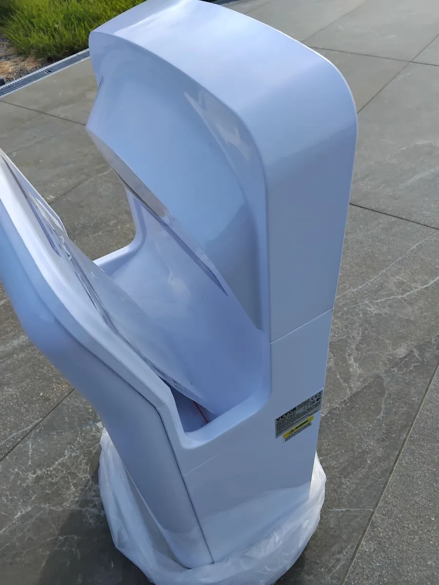 New electric Hand dryer - Image 3