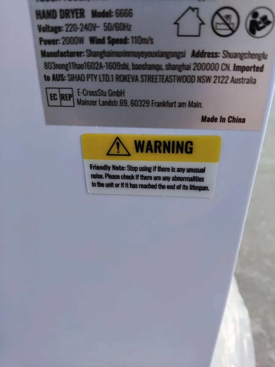 New electric Hand dryer - Image 4