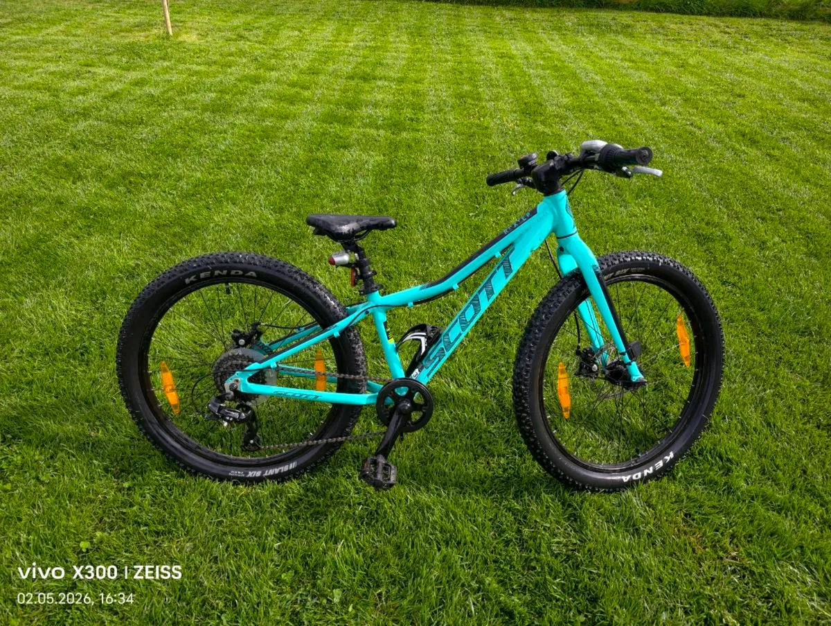 Scott 24 Kids Bike - Image 1