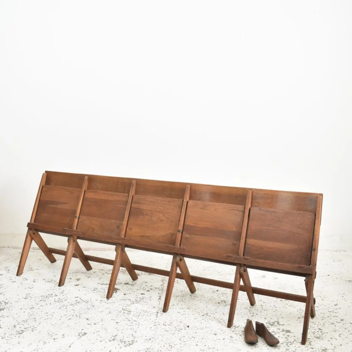 5 Seater folding Theatre bench - Image 2