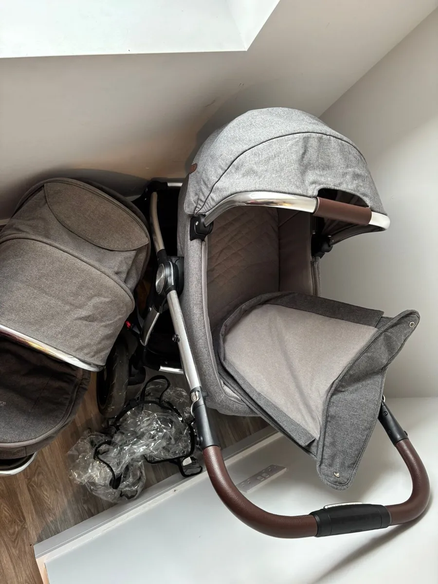 Pram - Image 2