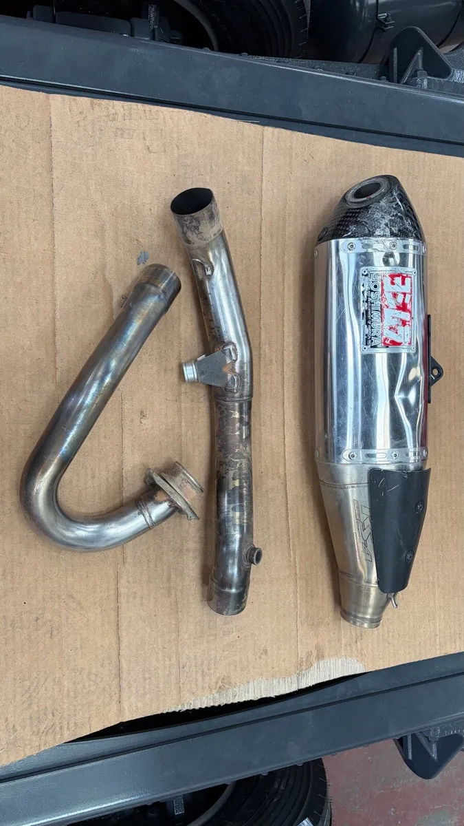 Yoshimura exhuast RS-4 - Image 1