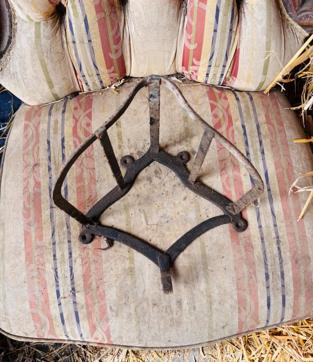 Antique Saddle rack - Image 4