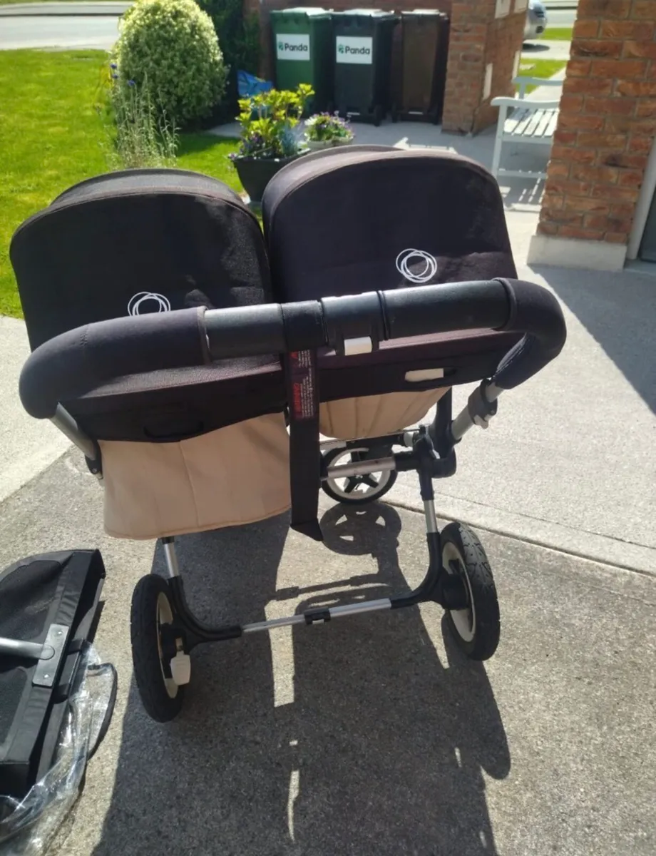 Double pram - Image 2