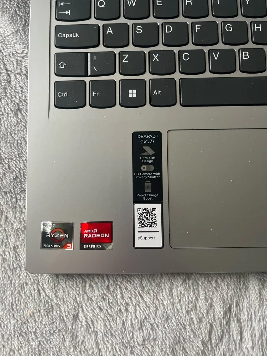 Lenovo ideapad 15,7 - Image 3
