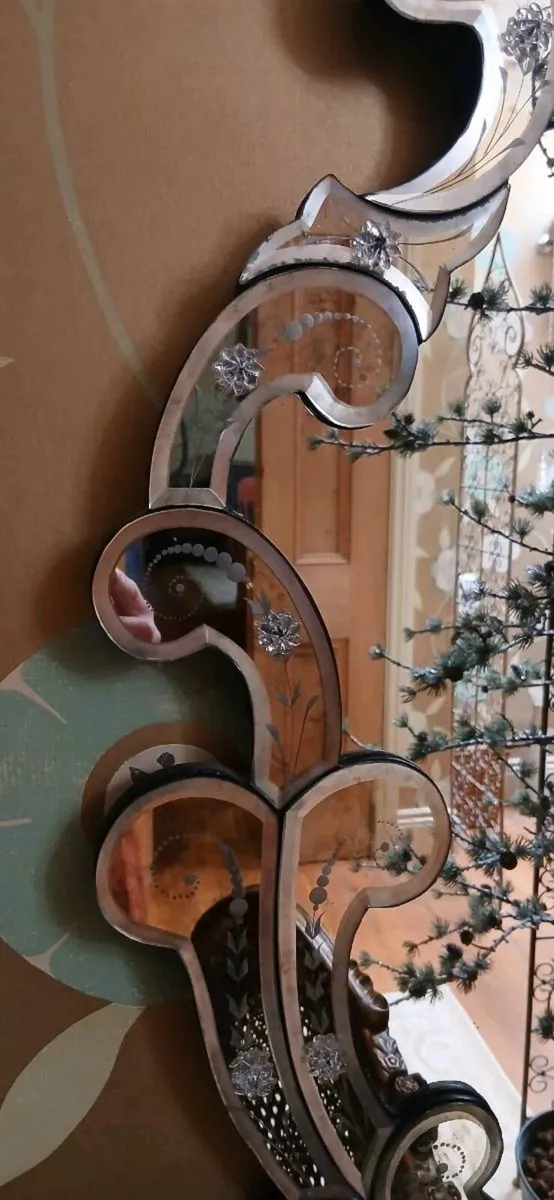 Mirror - Image 3
