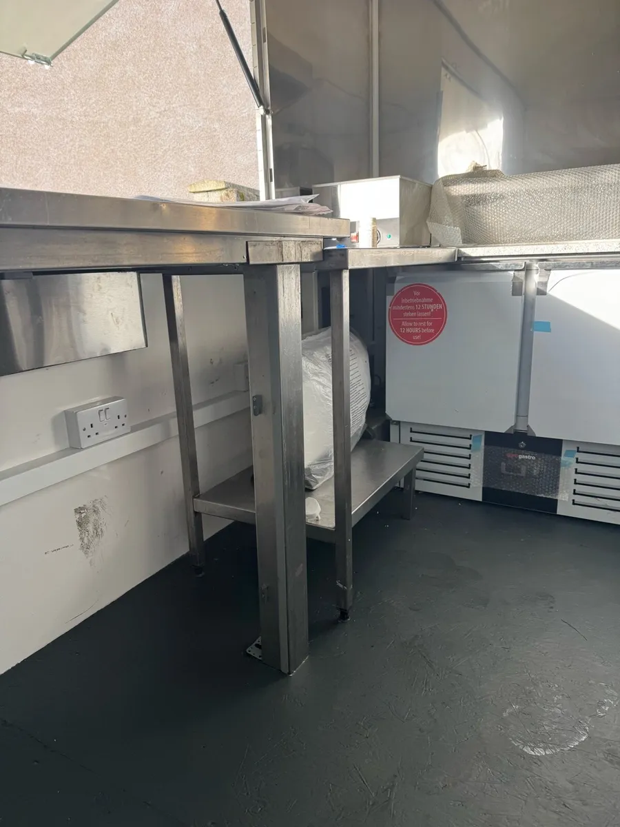 Food trailer - Image 4