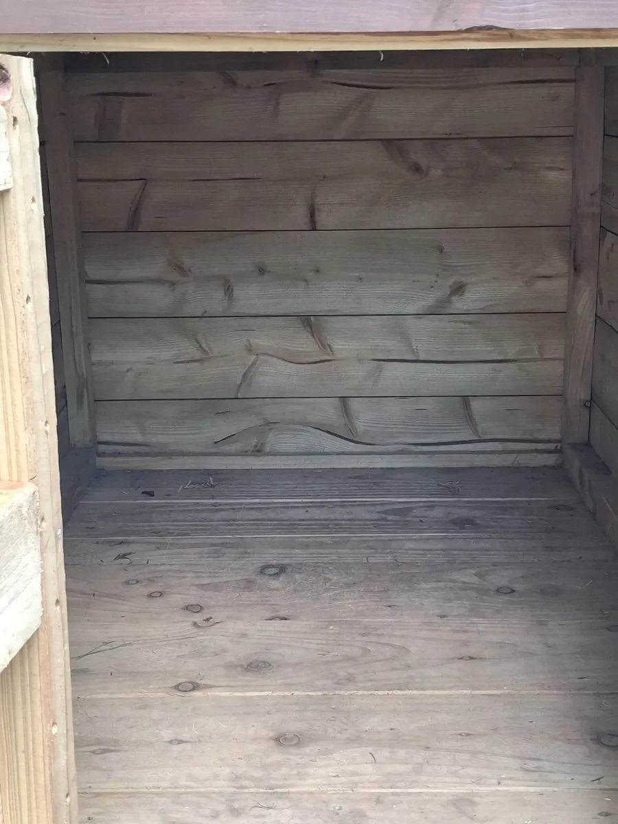 Dog Kennels - Image 2