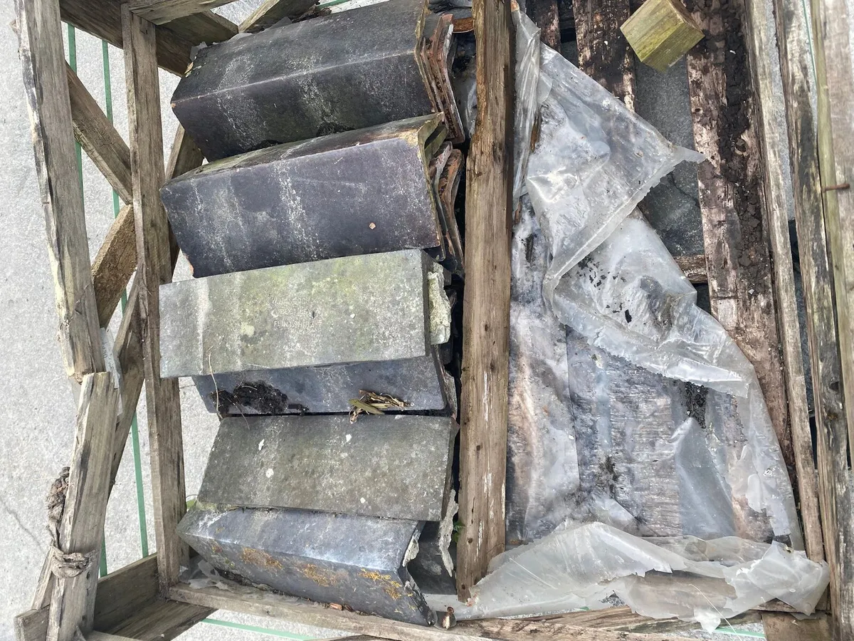Roof ridge tiles - Image 1