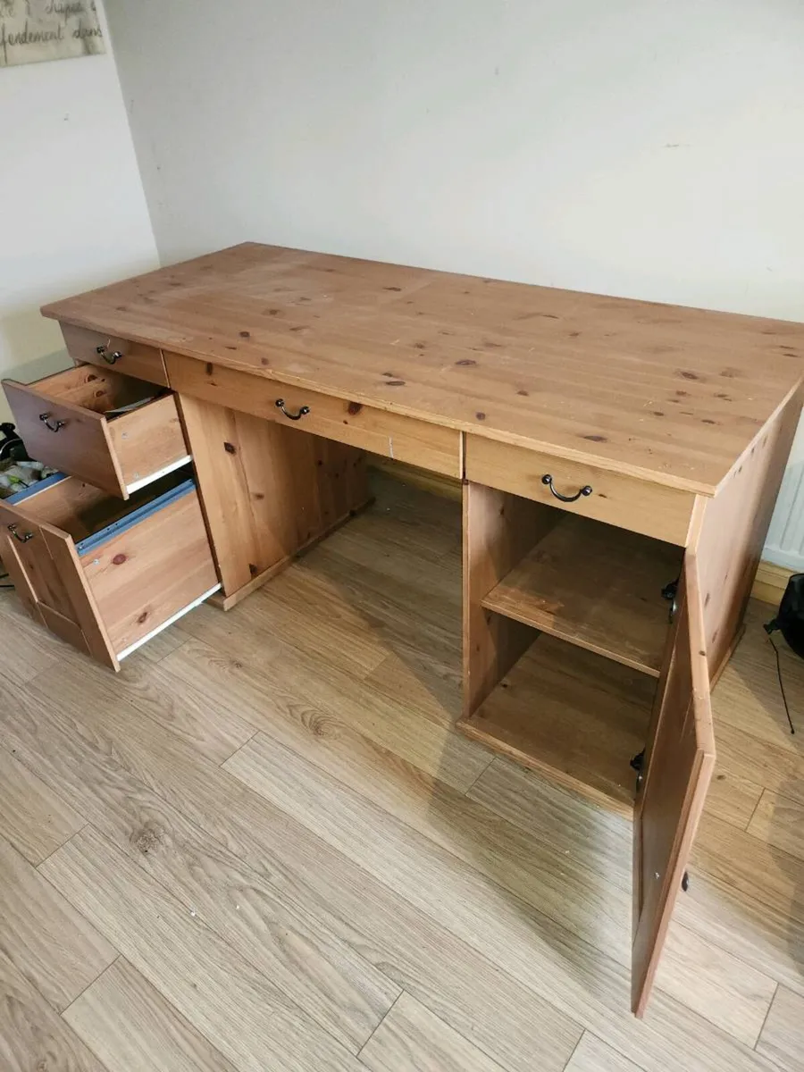 Heavy Solid Large Desk BARGAIN - Image 2
