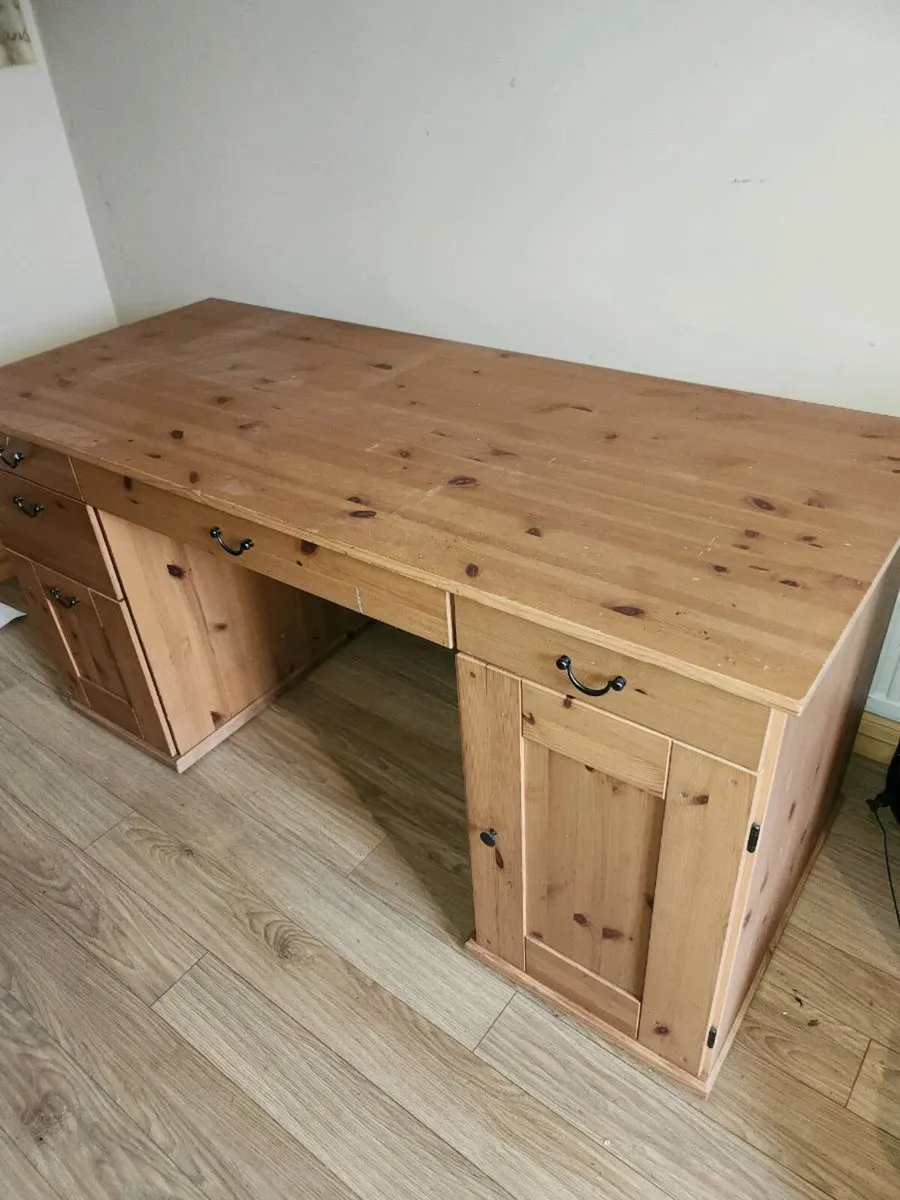 Heavy Solid Large Desk BARGAIN - Image 3