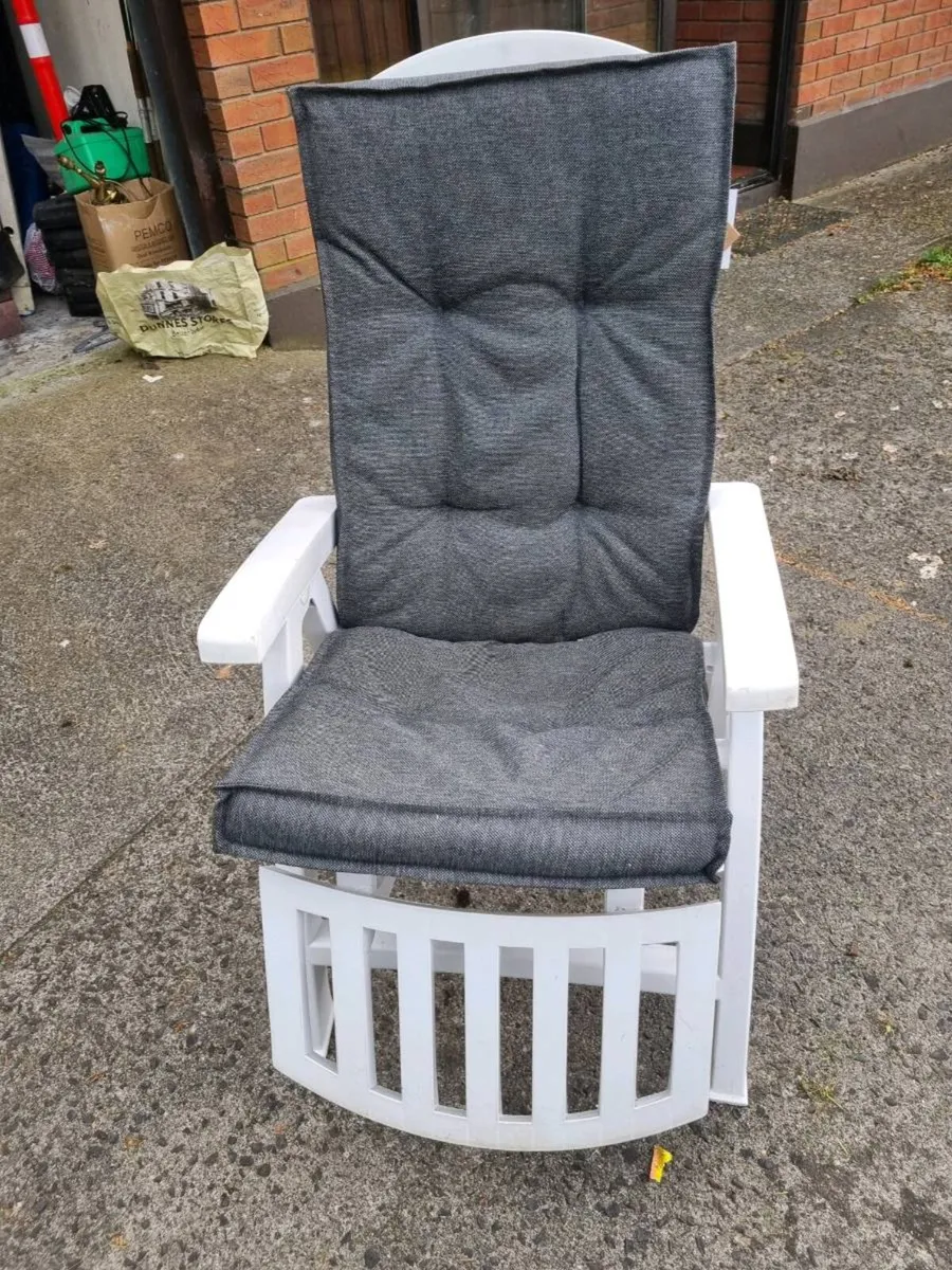 Love garden recliner chair - Image 2