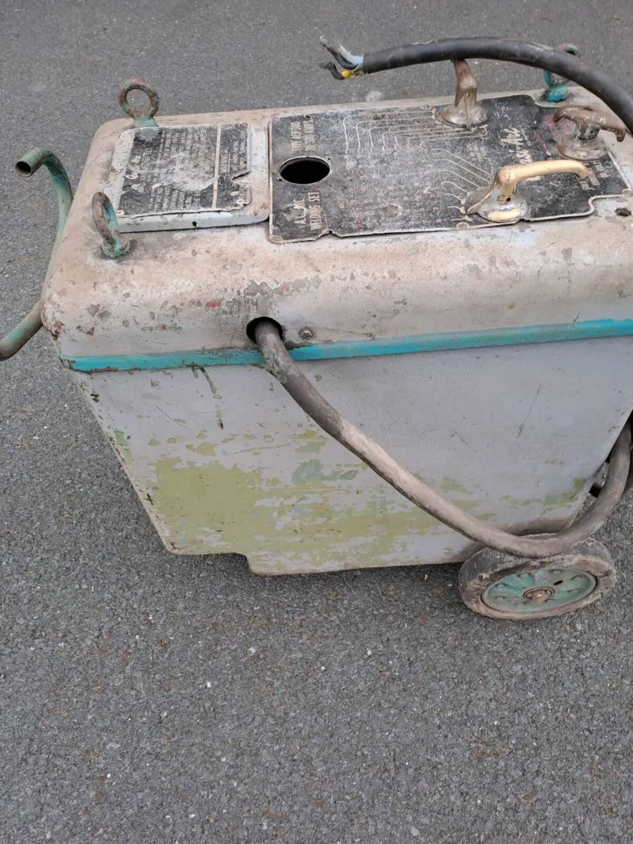 Oil cooled welder - Image 2