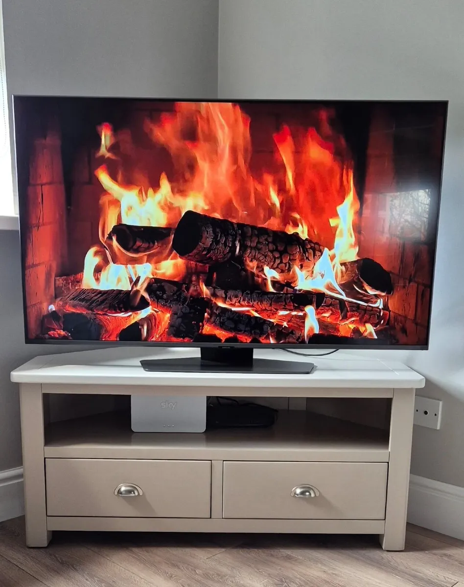 Corner TV unit - Image 1