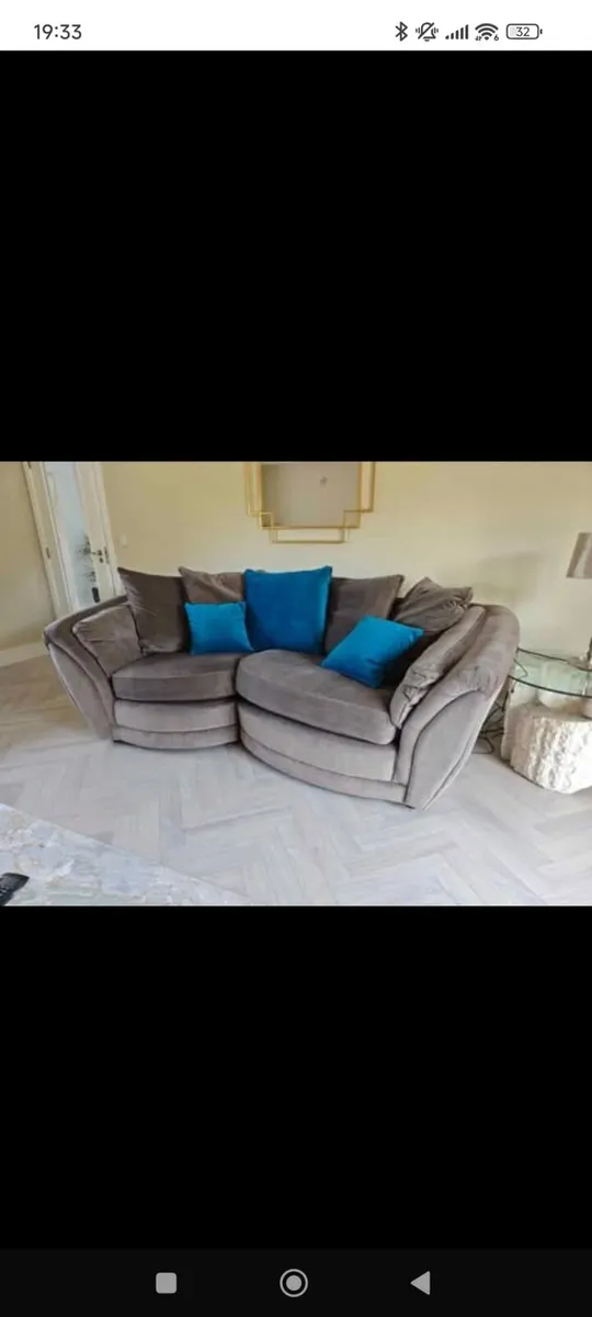 Couch snuggle with Armchair - Image 3