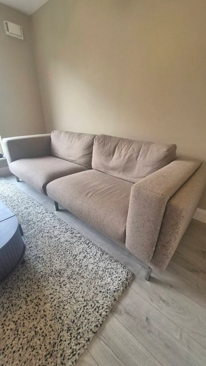 Sofa (Free) - Image 2