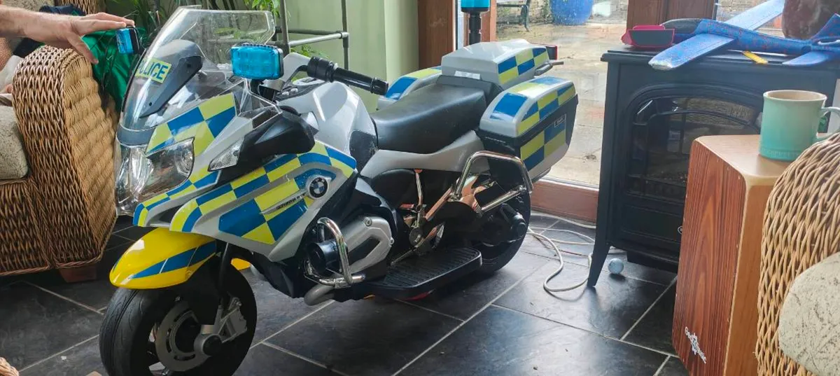 Children's police motor bike - Image 1