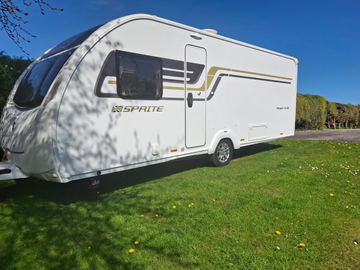 Caravan - Image 1