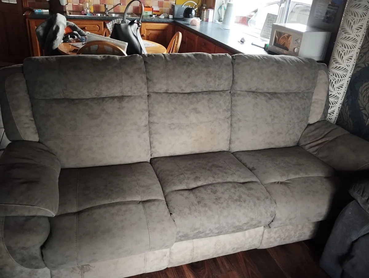Sofa - Image 3