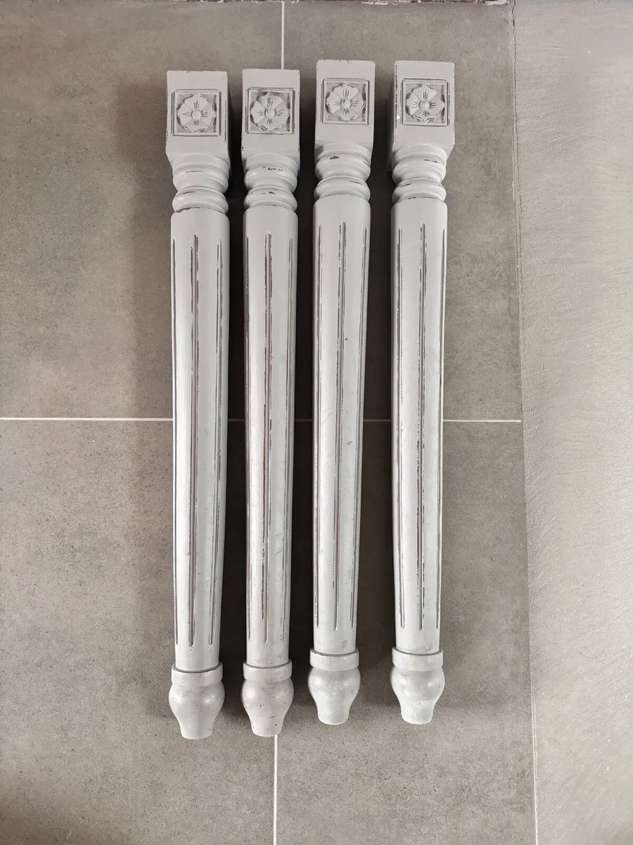 Dining Table - Image 3