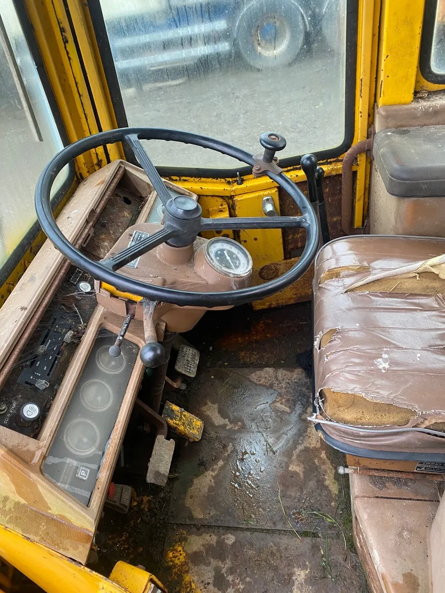 Loader - Image 3