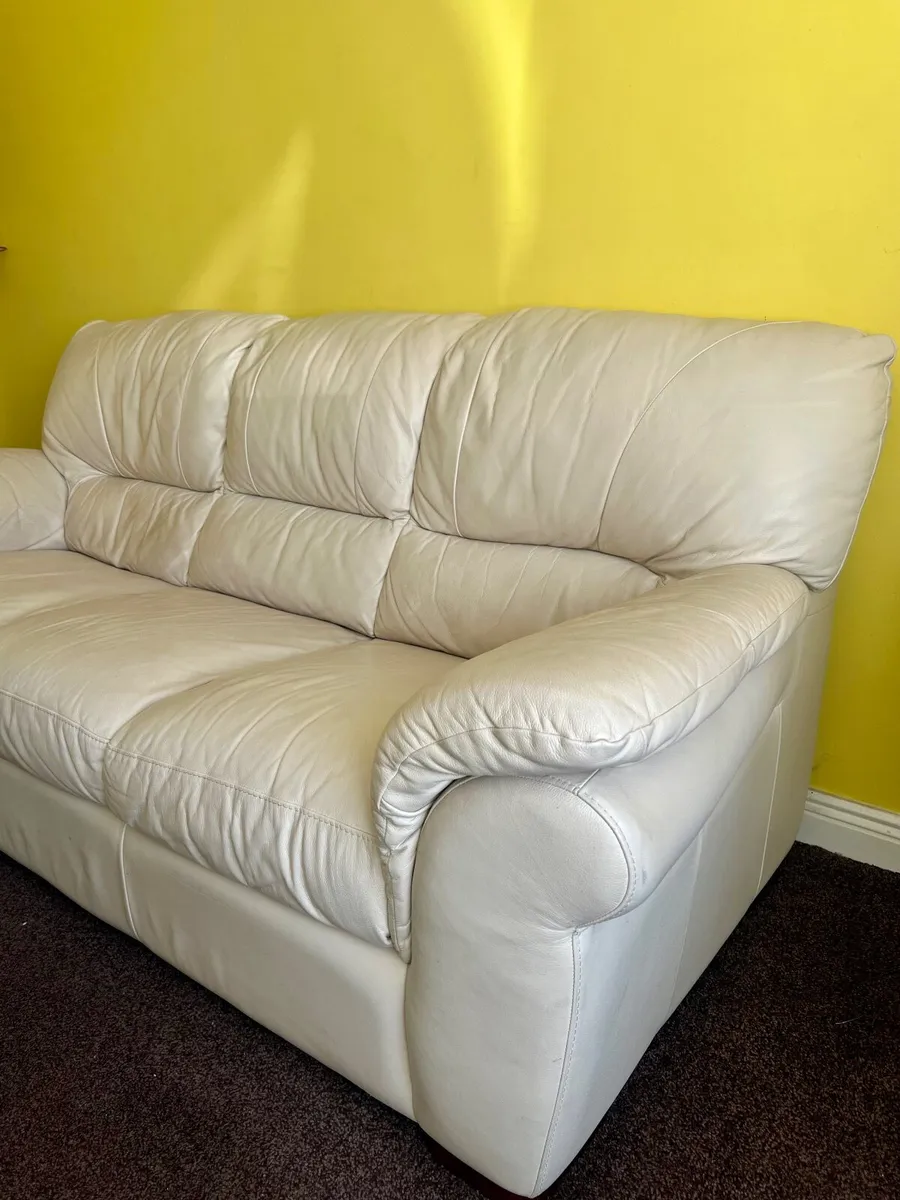 Genuine Leather 3+2 Couches - Image 4