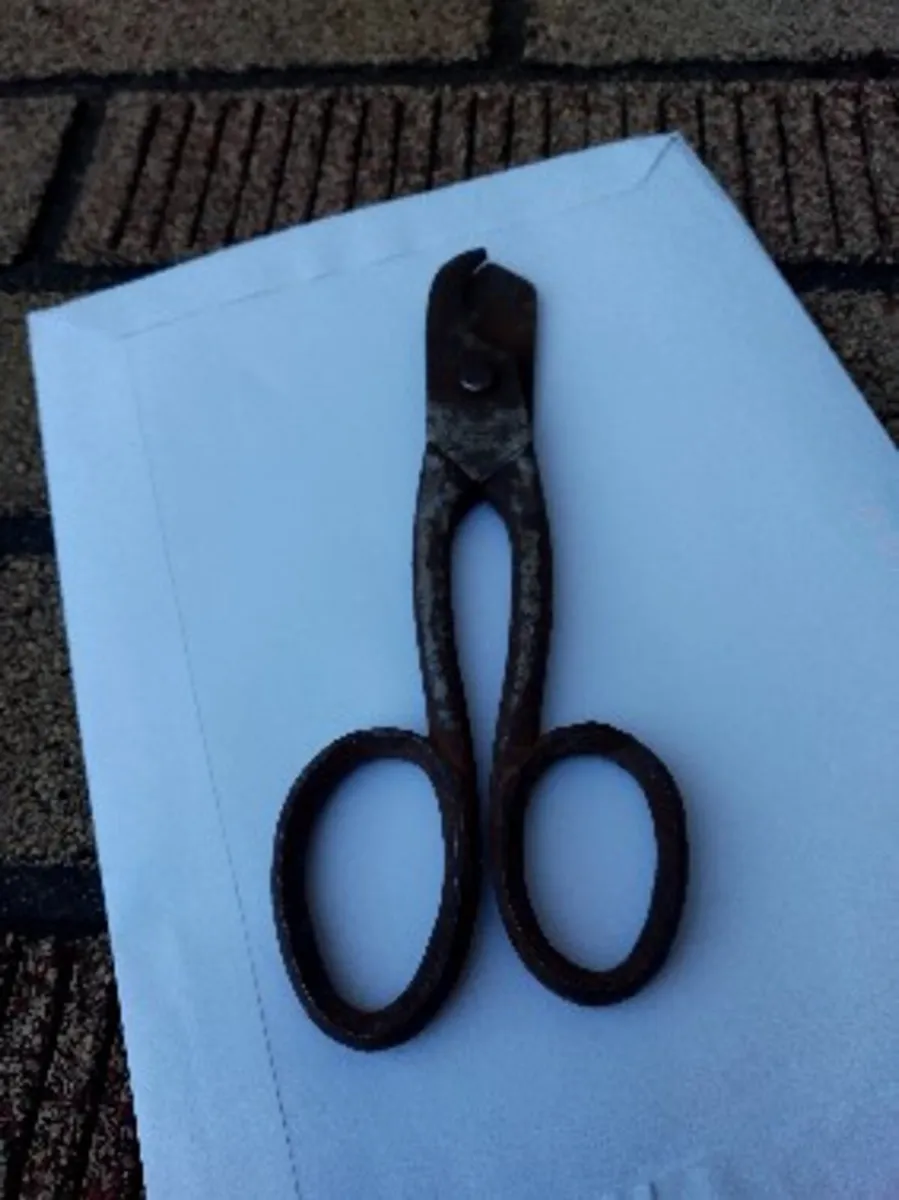 Antique candle wick trimmer scissors - Image 2