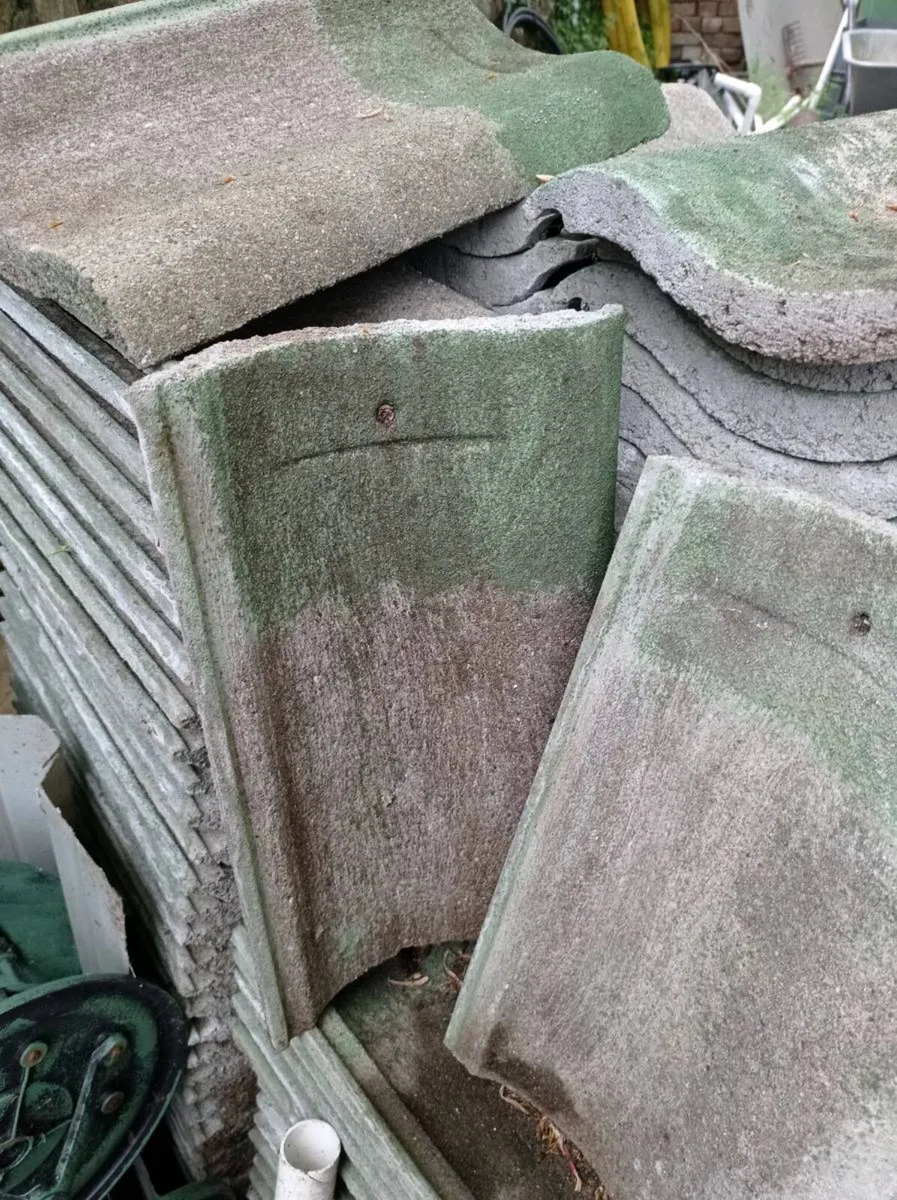 Roof tiles 1950's to 1960's - Image 3