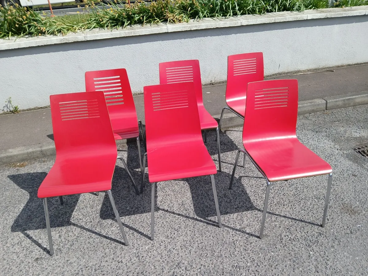 Chairs 💺 💺 💺 💺 💺 💺  lot of (6)..delivered - Image 3