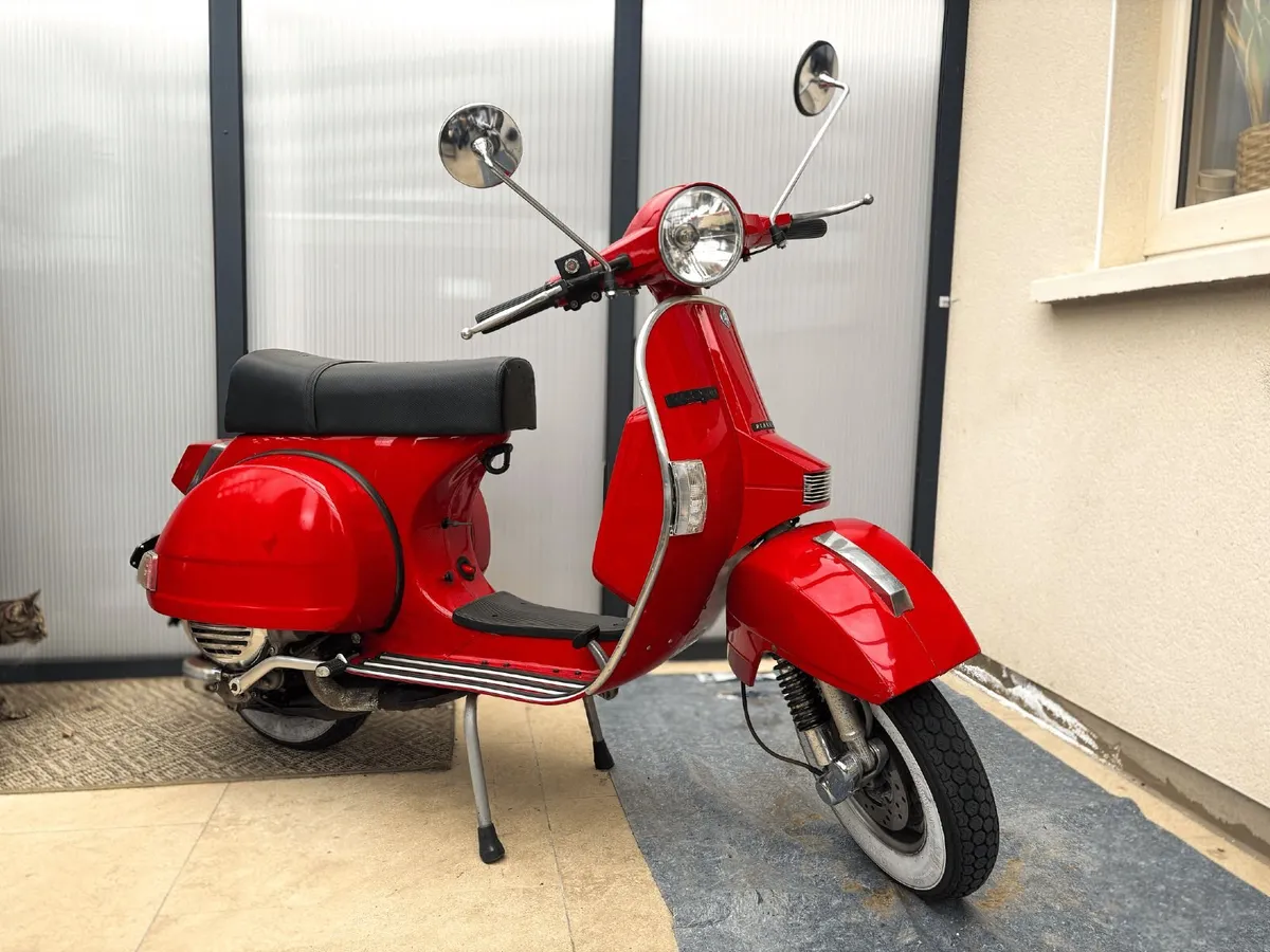 Vespa PX125E - Image 2