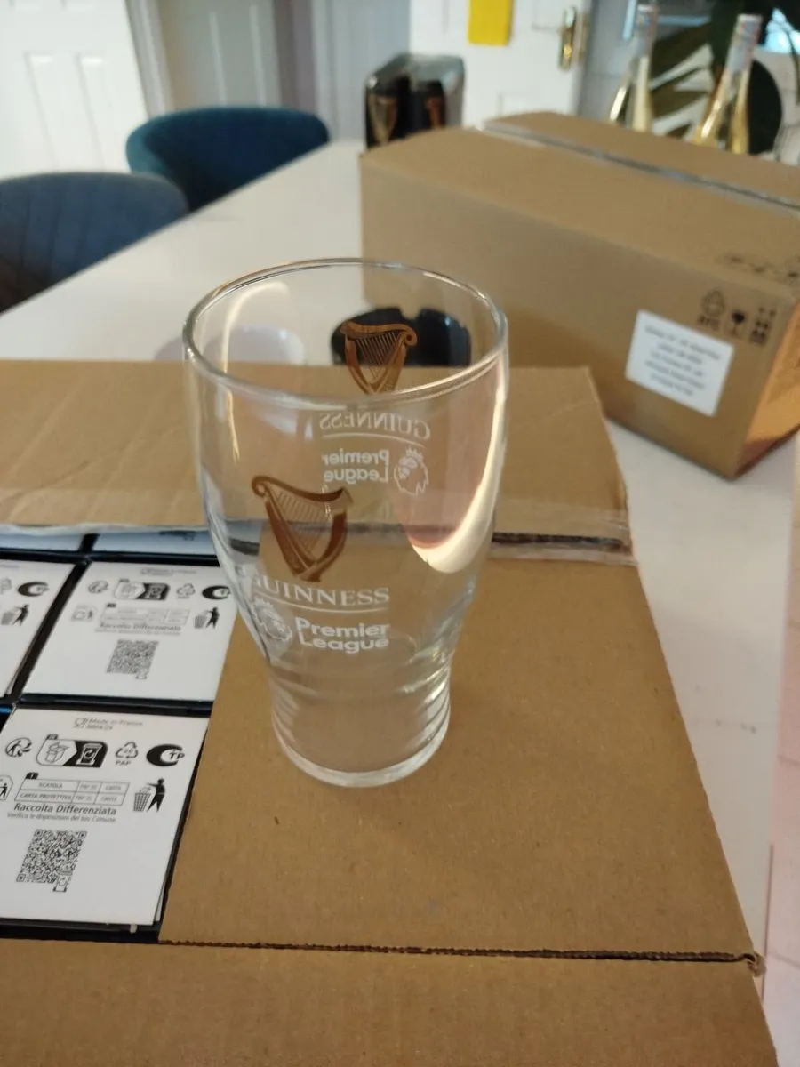 Guinness pint glasses - Image 1