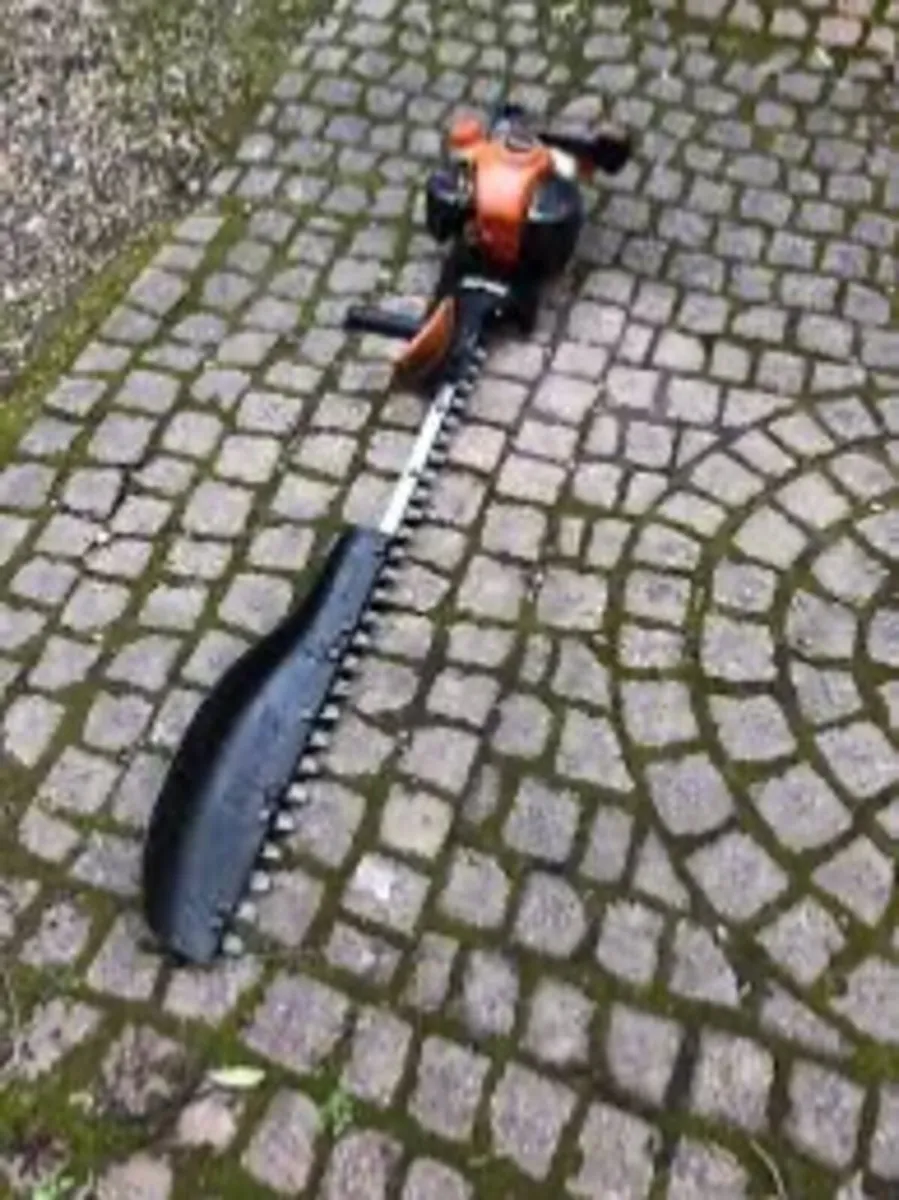 Echo hedge trimmers