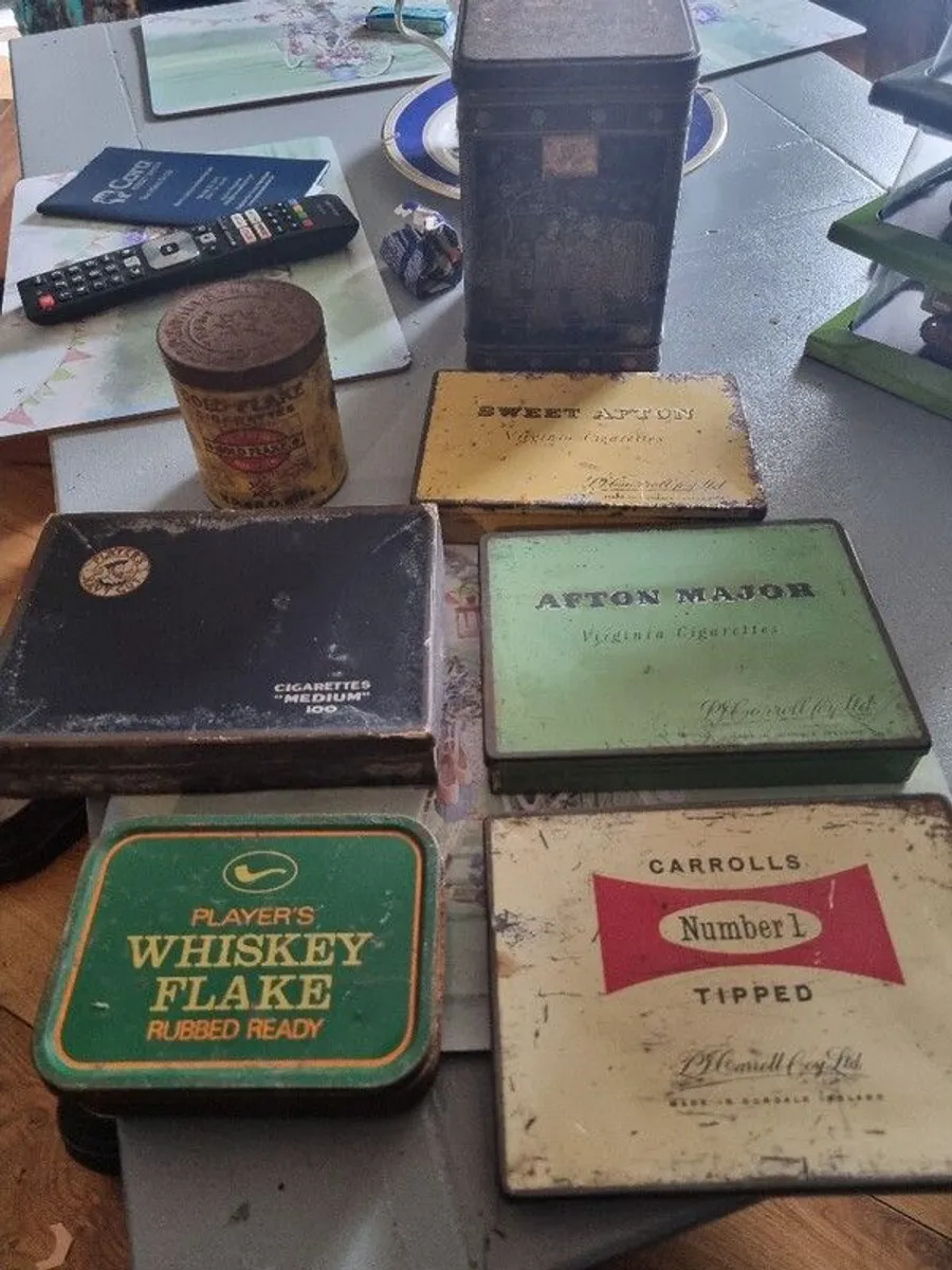 Tobacco tins - Image 3