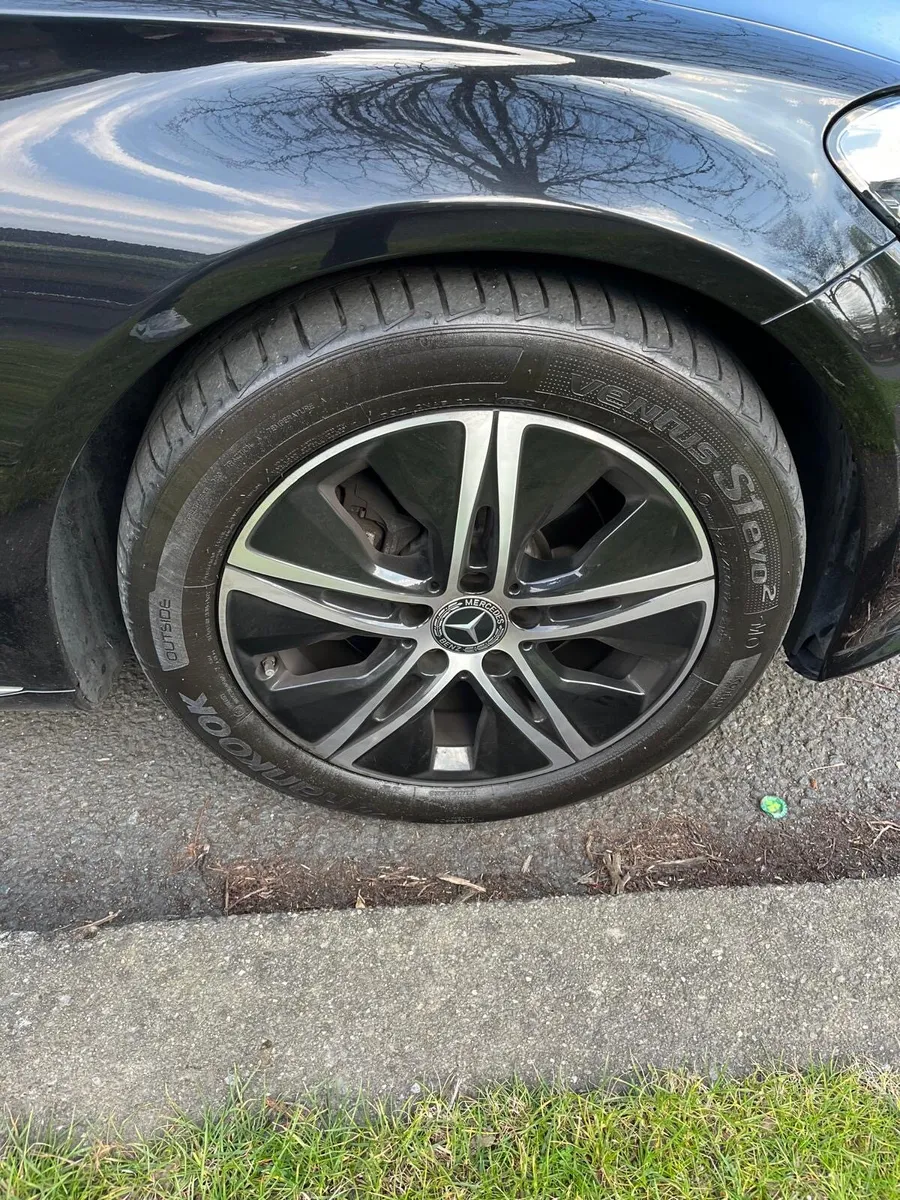 Mercedes original 17” inch alloy wheels - Image 4