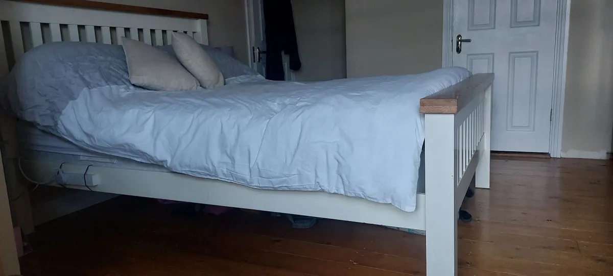 King size bed frame - Image 2