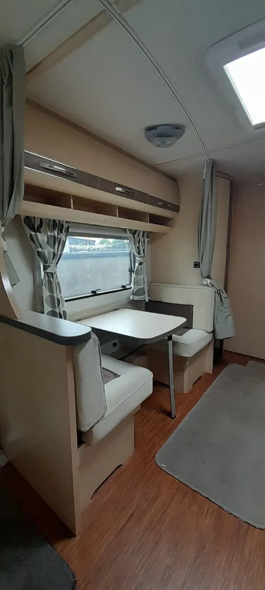 HOBBY 645 VIPCaravan - Image 4