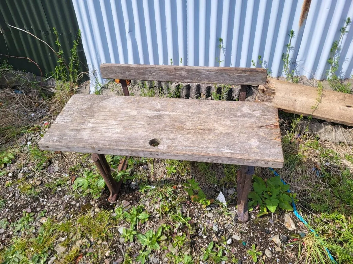 Old school bench - Image 3