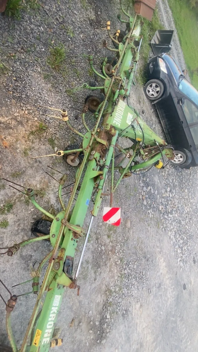 Krone Tedder 6 rotar - Image 1