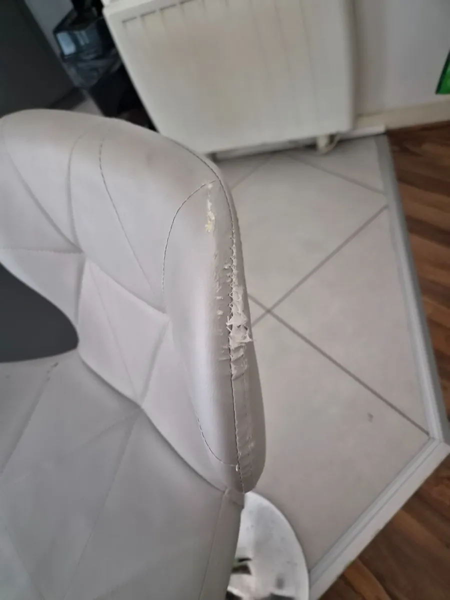 Bar stools - Image 1