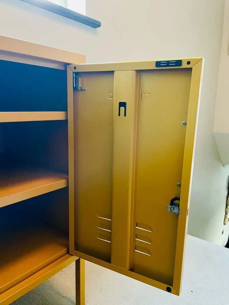 locker - Image 4